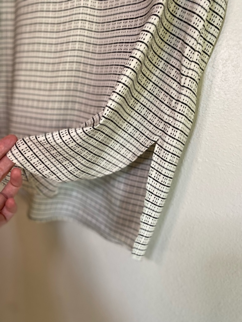 M.M.LaFleur "The Lagarde" Top - Morse Code Print Size Small - Picture 4 of 10